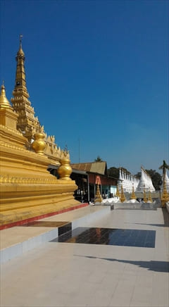 Sanda Muni Pagoda Mandalay Photo